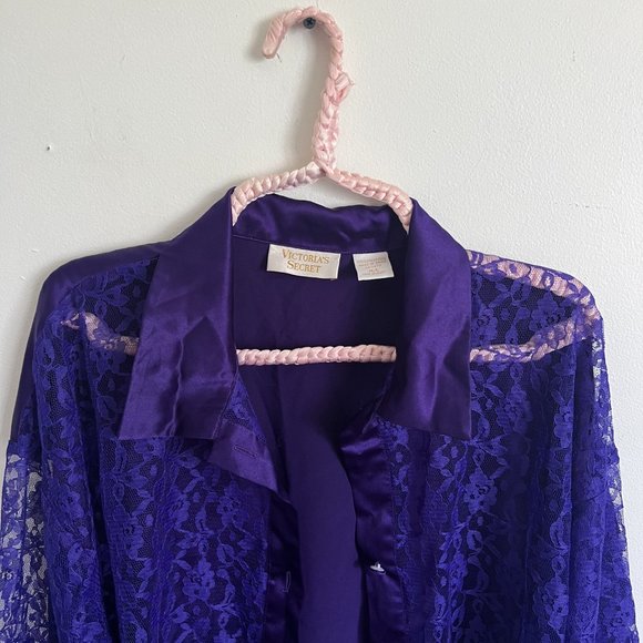 Beautiful Vintage Gold Label Victoria Secret Purple Lace Button Down - Picture 3 of 5